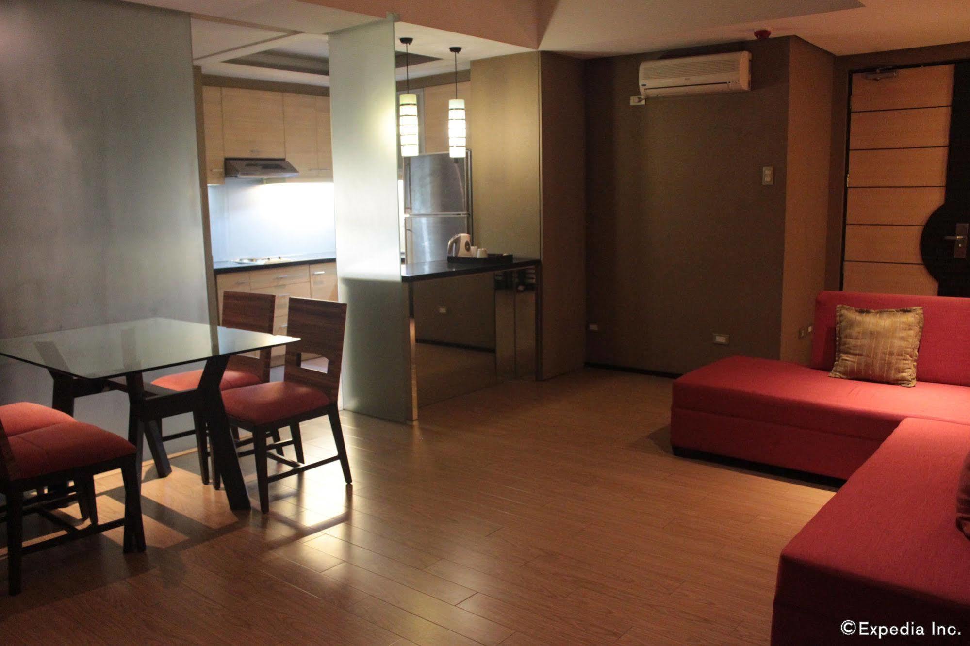 Soleste Suites Quezon City Bagian luar foto