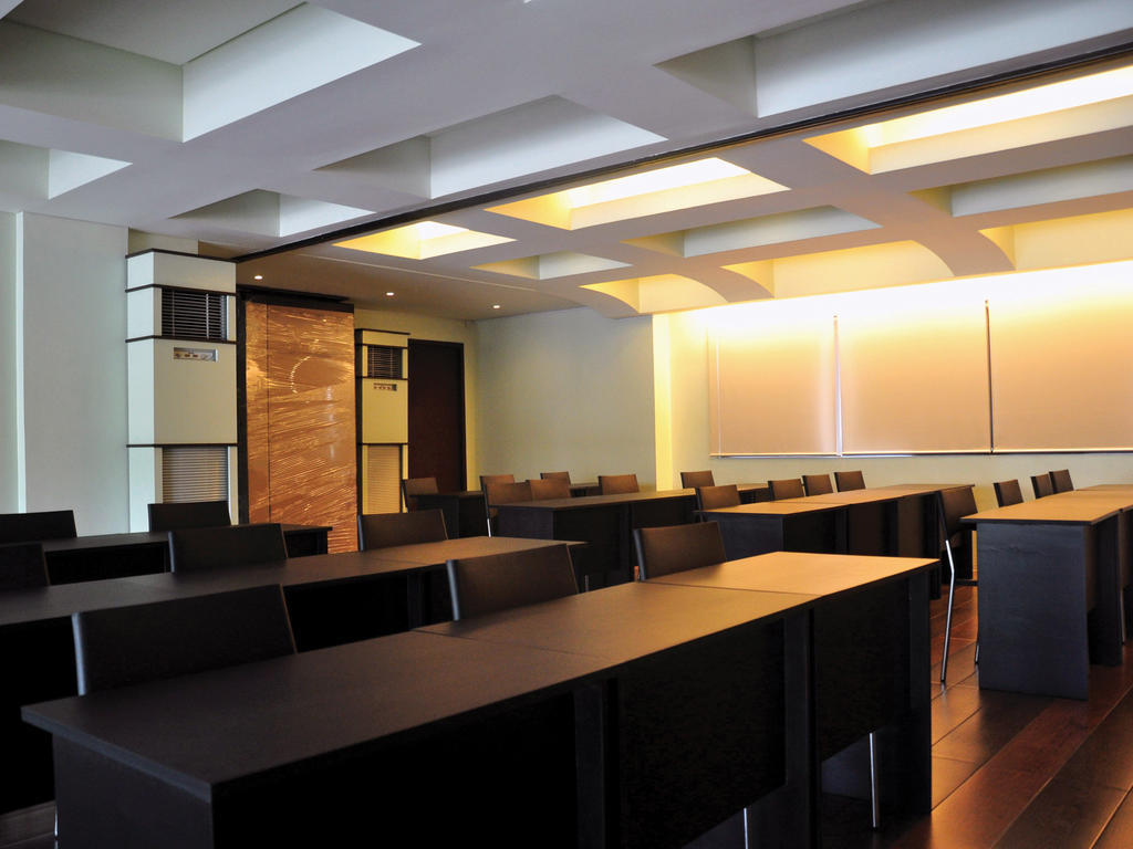 Soleste Suites Quezon City Bagian luar foto
